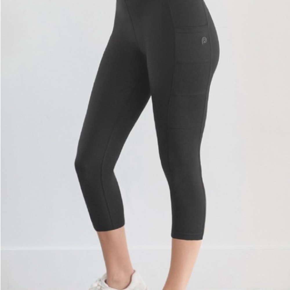 NWOT Slimming Pop Fit Black Leggings With Pockets  XL